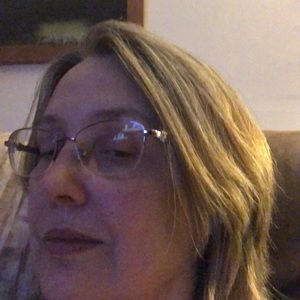 Meet your Posher, Desiree